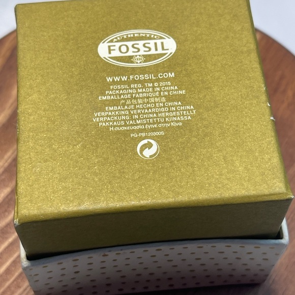 Fossil Gold Gift Box - Picture 2 of 4